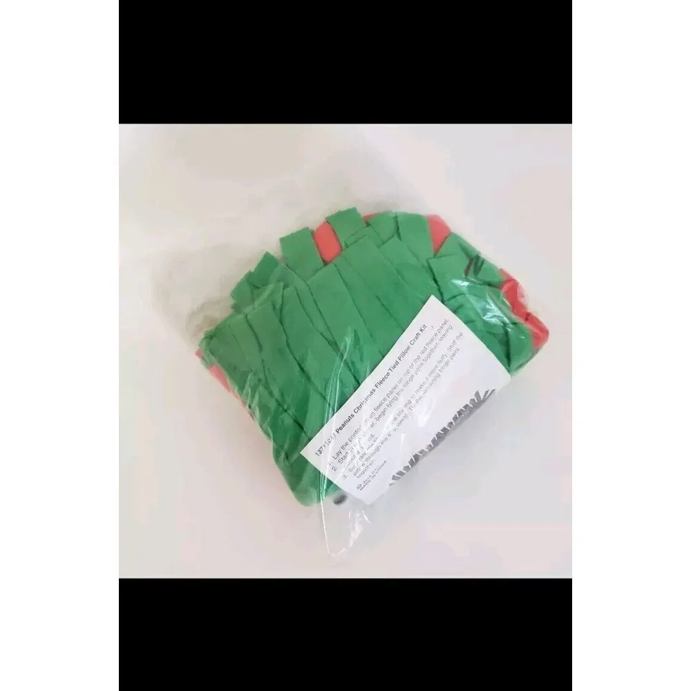 Cute Peanuts Snoopy Woodstock Christmas Fleece Tied Pillow‎ Craft Kit